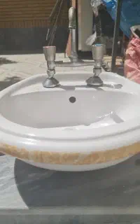 روشویی با شیر