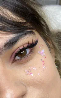 تخفیف ۵۰٪ آموزش کاشت مژه و لیفت ابرو اموزش مژه