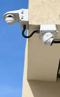 نصب و فروش دوربین مداربسته و دزدگیر