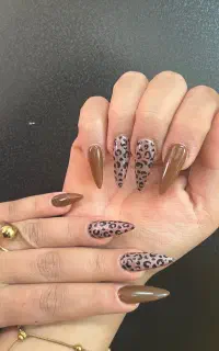 تخفیف ناخن وبافت مو وفیبروزابرووکاشت مژه وموخورگیر