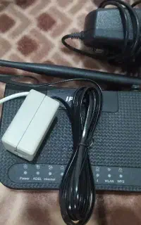 مودم و کابل کامپیوتر