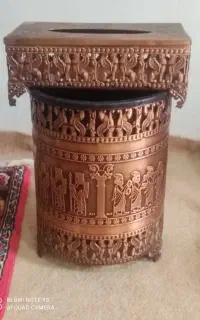 سطل اشغال طرح کتیبه با رنگ مس