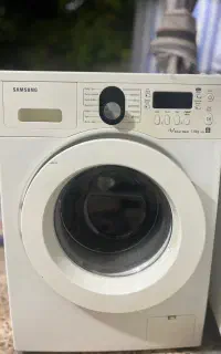 لباسشویی در حد نو