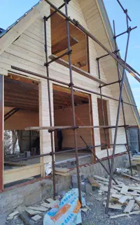 کارگر نیمه ماهر یا ماهر در کار نجاری