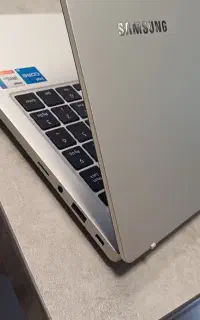 لپتاپ سامسونگ