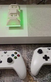 ایکس باکس وان اس Xbox one s دو دسته