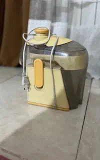 آبمیوه گیری سانی