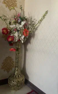 گلدان خمره ای برنز همراه با گلهاش