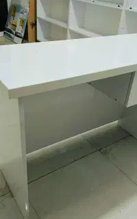 یک سری وسایل به فروش میرسد با قیمت مناسب