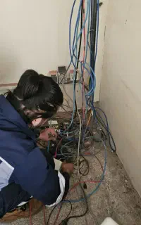 خدمات شبکه ، دوربین مدار بسته، VoIP ، پنل خورشیدی