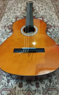 گیتار barselona ( بارسلونا ) اصل در حد نو