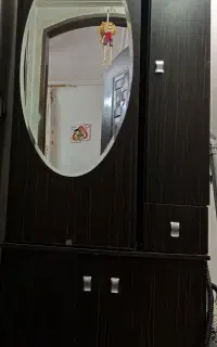 آیینه و جاکفشی و کتابخانه و جالباسی