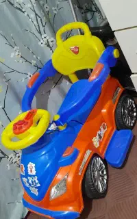 ماشین چهارچرخ حمل کودک