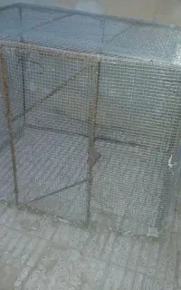 قفس اهنی پرنده