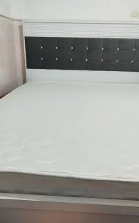 تخت و تشک