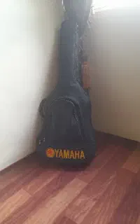 گیتار یاماها c40اصلی