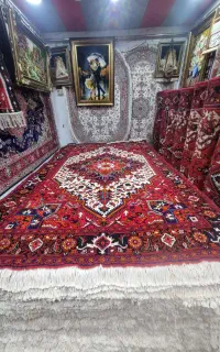 فرشای بی رنگ نخ گیاهیی