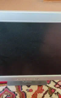 دو عدد مانیتور LG