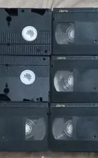 نوار ویدیویی وی اچ اس VHS