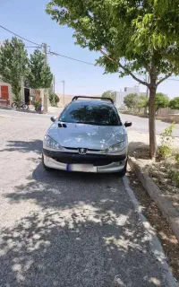 ۲۰۶ مدل۸۲