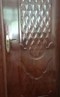 نجاری ساخت و تعمیر کمد و درب چوبی و غیره