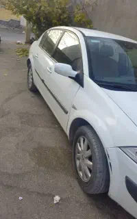 مگان ۲۰۰۰ اتومات