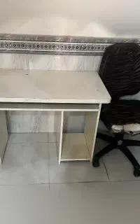 میز و صندلی