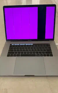 مک بوک پرو ۱۵.۴ اینچ مدل۲۰۱۸