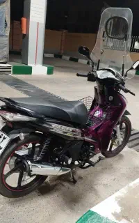 موتور سیکلت لاکی