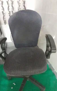 صندلی کامپیوتر درحد نو