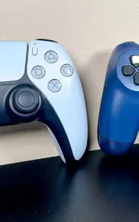 تعمیر تخصصی انواع دسته پلی استیشن 4 و 5 و xbox