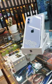 Iphone 11 normal 128/ یاسی