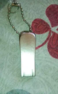 2 عدد فلش 8G هردوتاش باهم یه کلام ۷۰۰ هزار تومان