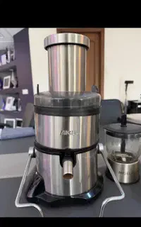 ابمیوه گیری مخلوط کن اسیاب کن و خرد کن میگل