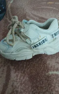 کفش بچه گانه