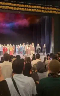 بلیط تئاتر برای امشب ساعت ۹