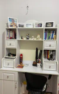 میزتحریروکتابخانه