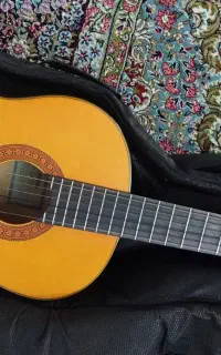گیتار سی ۷۰ اصل اندونزی