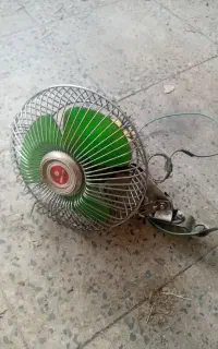 پنکه و آیینه بقل نیسان