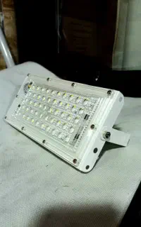 پروژکتور اقتصادی ۵۰ وات