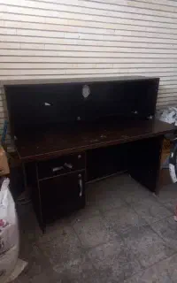 میز تحریر بزرگ
