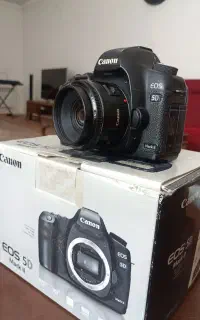 دوربین عکاسی فول فریم کانن5d ll ولنز فیکس50 f1.8