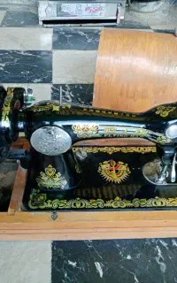 چرخ خیاطی کار کرده