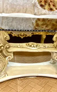 میز عسلی و‌ جلو مبلی سلطنتی