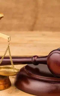 وکیل پرونده های ملکی.رییس سابق دادگستری.