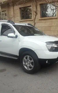 رنو داستر تک دف