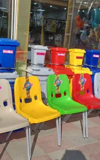 مرکز پخش میز و صندلی پلاستیکی
