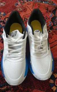 کتونی نایک و بروکس