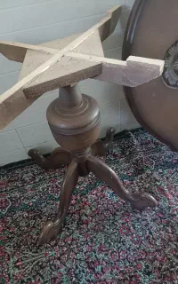 میز نهار خوری قالی