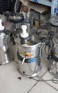 عصاره گیر زنجبیل /اب میوه گیری /۵سال گارانتی /چکی